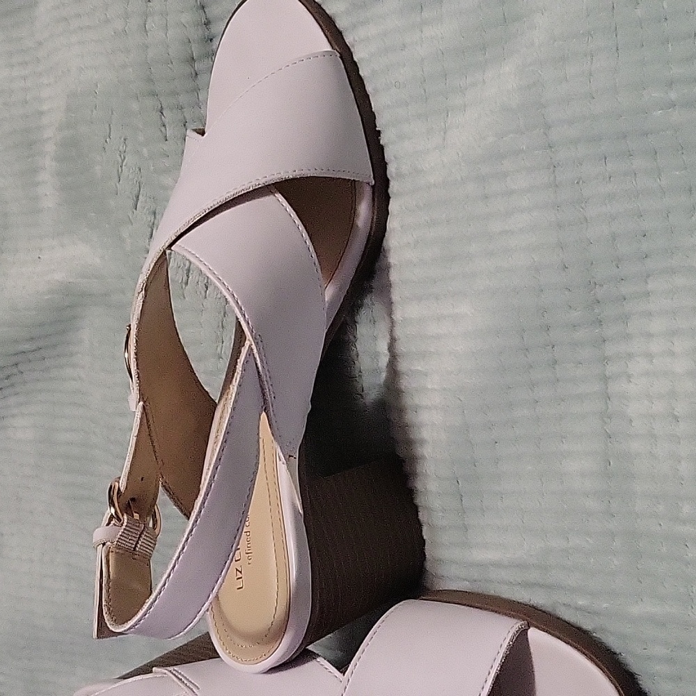 Shoes - Picture 6 of 8